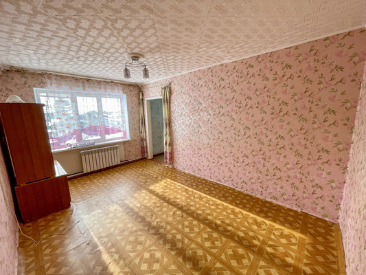 Продам трехкомнатную (3-комн.) квартиру, Гагарина ул, 11, Эльбан рп