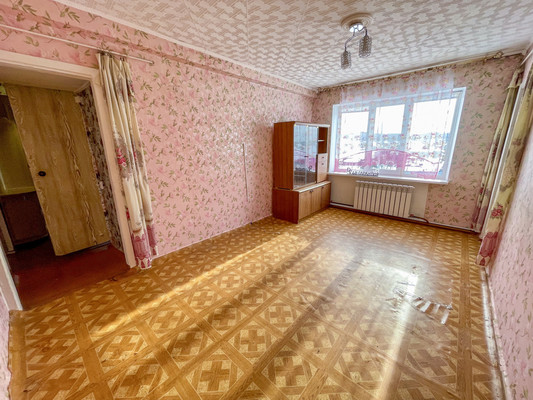 Продам трехкомнатную (3-комн.) квартиру, Гагарина ул, 11, Эльбан рп