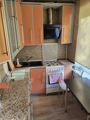 Продам двухкомнатную (2-комн.) квартиру, Ивовая ул, 1, Алексеевка д