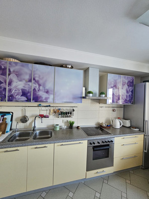 Продам трехкомнатную (3-комн.) квартиру, Глухарская ул, 5к1, Санкт-Петербург г