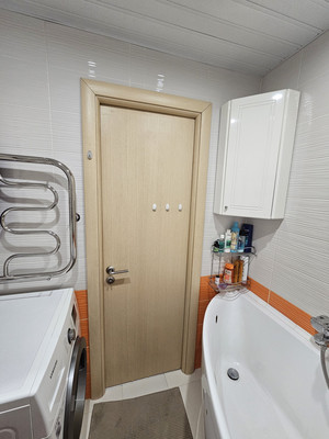 Продам трехкомнатную (3-комн.) квартиру, Глухарская ул, 5к1, Санкт-Петербург г