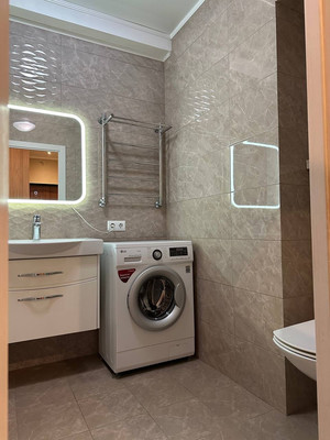 Продам однокомнатную (1-комн.) квартиру, Старозенитная ул, 5, Симферополь г