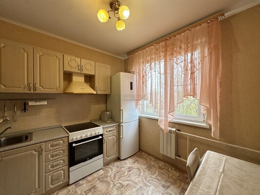 Продам двухкомнатную (2-комн.) квартиру, Центральная ул, 4, Пуршево д