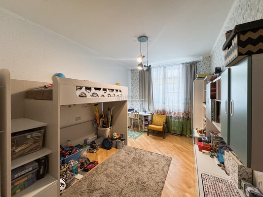 Продам двухкомнатную (2-комн.) квартиру, Дубнинская ул, 40Ак3, Москва г