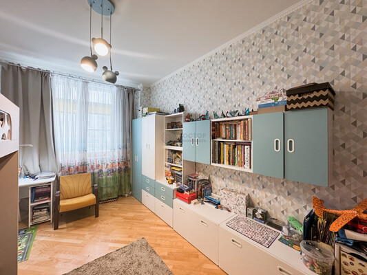 Продам двухкомнатную (2-комн.) квартиру, Дубнинская ул, 40Ак3, Москва г