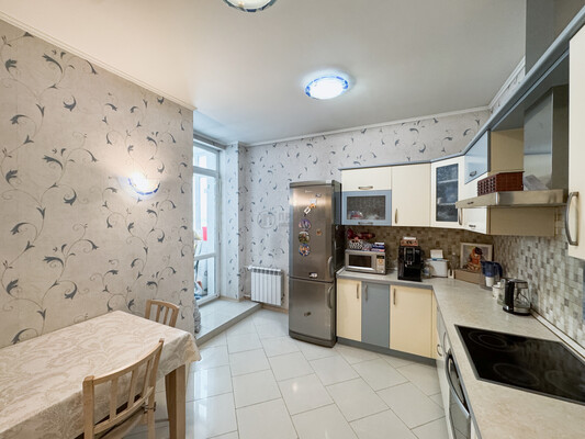 Продам двухкомнатную (2-комн.) квартиру, Дубнинская ул, 40Ак3, Москва г