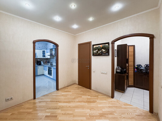 Продам двухкомнатную (2-комн.) квартиру, Дубнинская ул, 40Ак3, Москва г