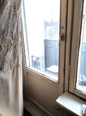 Продам трехкомнатную (3-комн.) квартиру, Паустовского ул, 3, Москва г