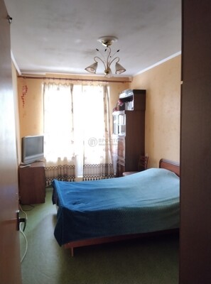 Продам трехкомнатную (3-комн.) квартиру, Паустовского ул, 3, Москва г