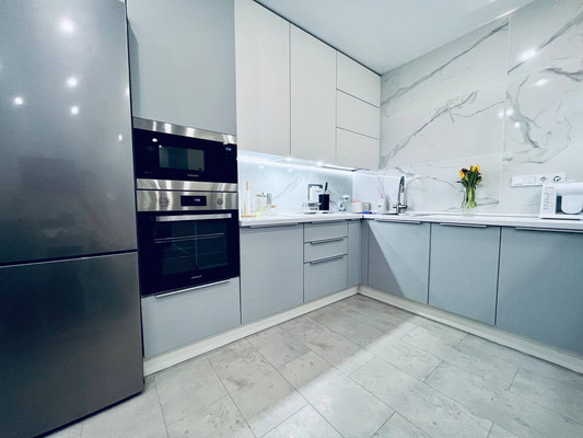 Продам трехкомнатную (3-комн.) квартиру, Интернациональная ул, 215, Сыктывкар г