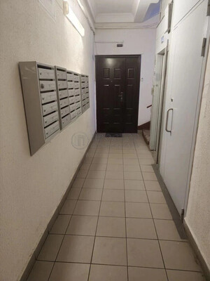 Продам двухкомнатную (2-комн.) квартиру, Ленинский пр-кт, 71, Москва г