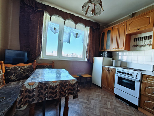 Сдам трехкомнатную (3-комн.) квартиру, Ленинский пр-кт, 129к3, Москва г