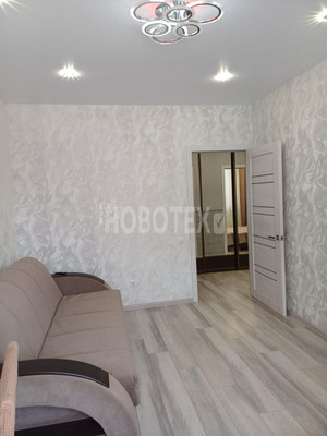 Продам двухкомнатную (2-комн.) квартиру, Объездная ул, 18Ак1, Горячий Ключ г