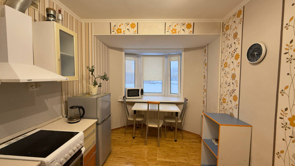 Продам однокомнатную (1-комн.) квартиру, Советская ул, 1, Сыктывкар г