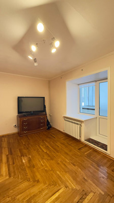 Продам однокомнатную (1-комн.) квартиру, Советская ул, 1, Сыктывкар г