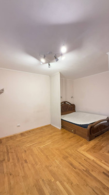 Продам однокомнатную (1-комн.) квартиру, Советская ул, 1, Сыктывкар г