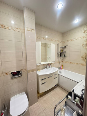 Продам двухкомнатную (2-комн.) квартиру, Туристская ул, 18Ак1, Санкт-Петербург г