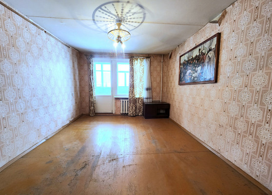 Продам трехкомнатную (3-комн.) квартиру, Смирягина пр-кт, 13, Новомичуринск г