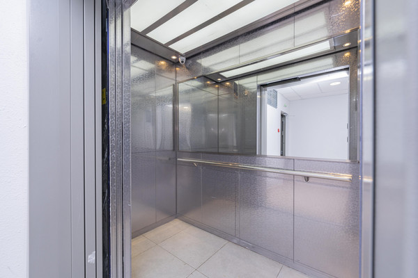 Продам двухкомнатную (2-комн.) квартиру, Сапфирная ул, 13, Пермь г