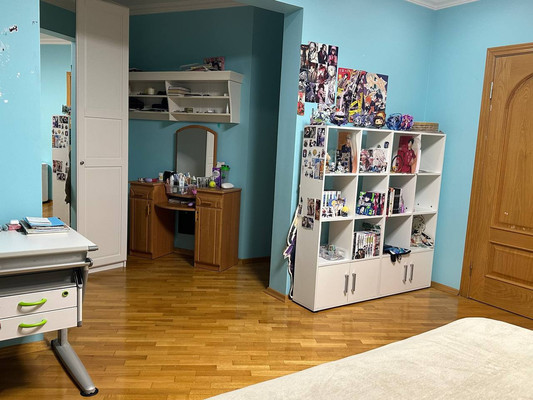 Продам многокомнатную квартиру, Жулебинский б-р, 5, Москва г