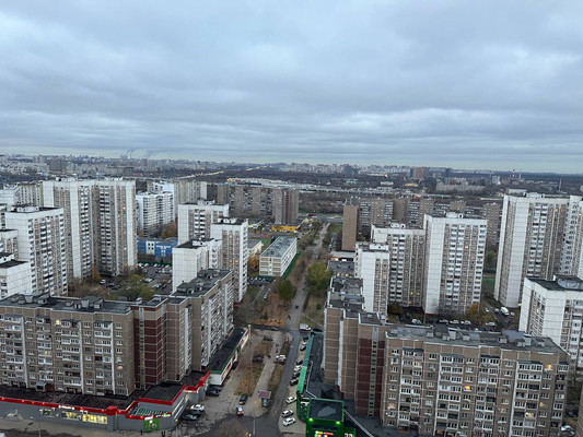 Продам многокомнатную квартиру, Жулебинский б-р, 5, Москва г