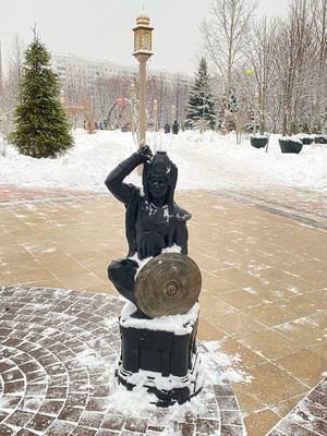 Продам трехкомнатную (3-комн.) квартиру, Хачатуряна ул, 12к1, Москва г