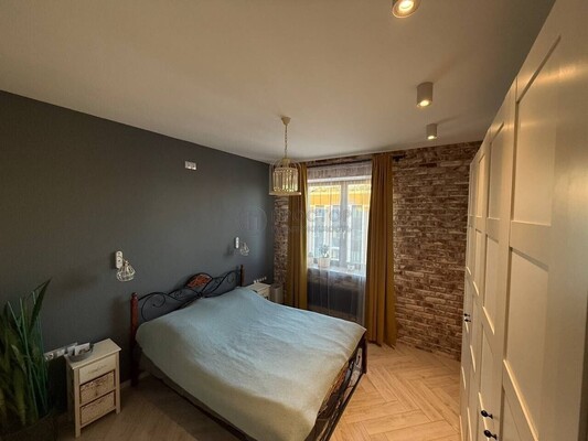 Продам двухкомнатную (2-комн.) квартиру, Кронштадтский б-р, 6к4, Москва г