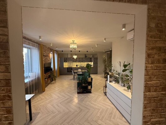 Продам двухкомнатную (2-комн.) квартиру, Кронштадтский б-р, 6к4, Москва г