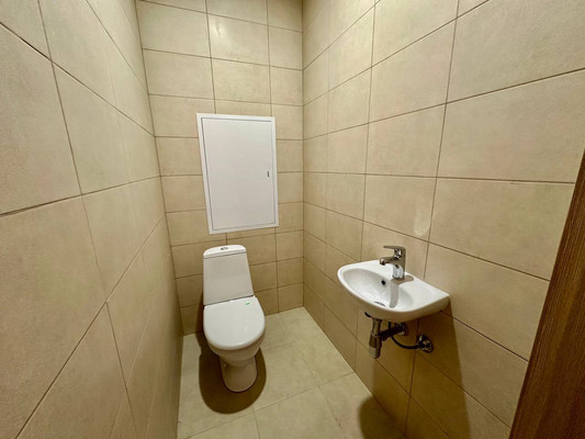 Продам двухкомнатную (2-комн.) квартиру, Балаклавский пр-кт, 17, Москва г