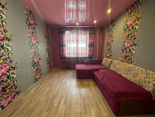 Продам трехкомнатную (3-комн.) квартиру, Вокзальная ул, 72, Комсомольск-на-Амуре г