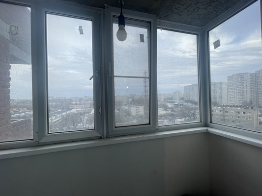 Продам трехкомнатную (3-комн.) квартиру, Магнитогорская ул, 1А, Ростов-на-Дону г