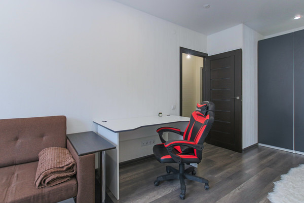 Продам однокомнатную (1-комн.) квартиру, Шувалова ул, 44, Мурино п