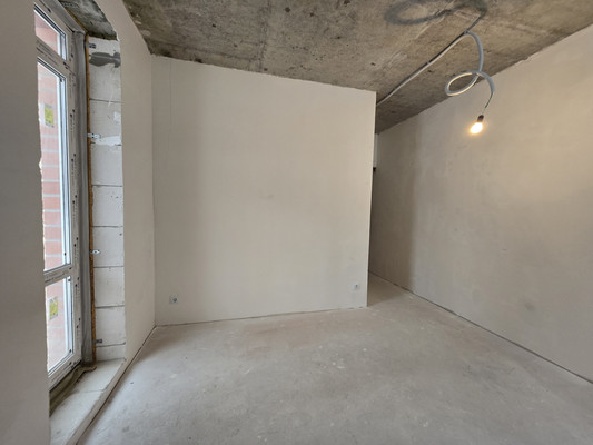 Продам трехкомнатную (3-комн.) квартиру, Горького ул, 10, Малино рп