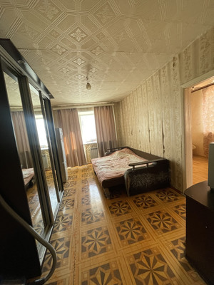 Продам трехкомнатную (3-комн.) квартиру, Механизаторов ул, 13, Липецк г