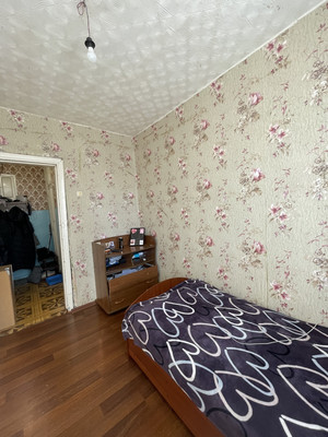 Продам трехкомнатную (3-комн.) квартиру, Механизаторов ул, 13, Липецк г