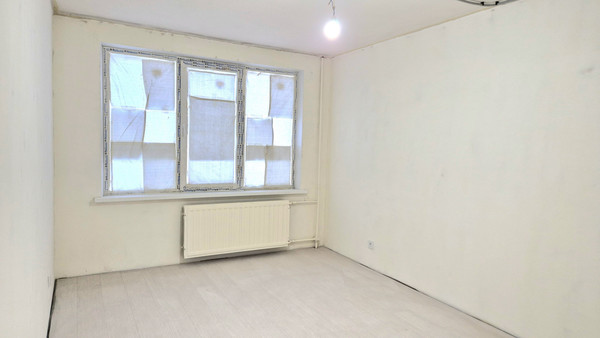 Продам двухкомнатную (2-комн.) квартиру, Славы пр-кт, 40к3, Санкт-Петербург г