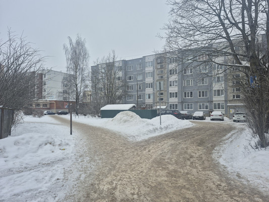 Продам однокомнатную (1-комн.) квартиру, Авиатриссы Зверевой ул, 3к2, Гатчина г