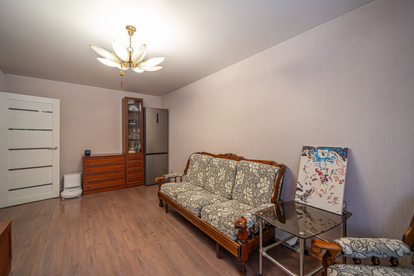 Продам трехкомнатную (3-комн.) квартиру, Якуба Коласа проезд, 3, Пермь г