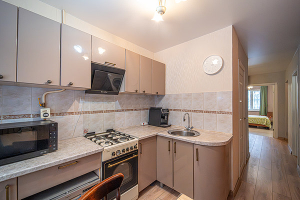 Продам трехкомнатную (3-комн.) квартиру, Якуба Коласа проезд, 3, Пермь г