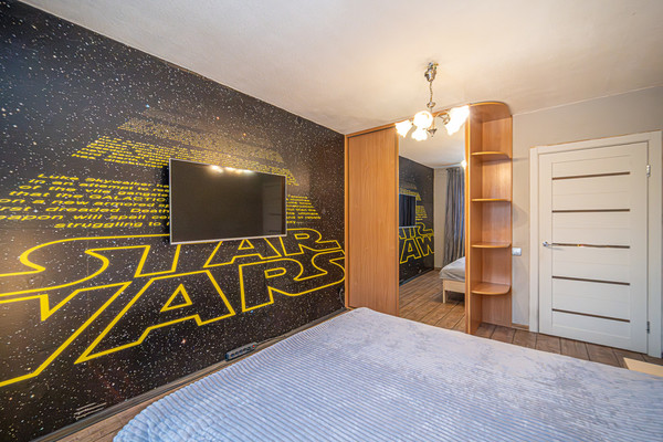 Продам трехкомнатную (3-комн.) квартиру, Якуба Коласа проезд, 3, Пермь г