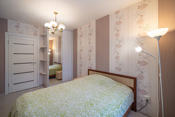 Продам трехкомнатную (3-комн.) квартиру, Якуба Коласа проезд, 3, Пермь г