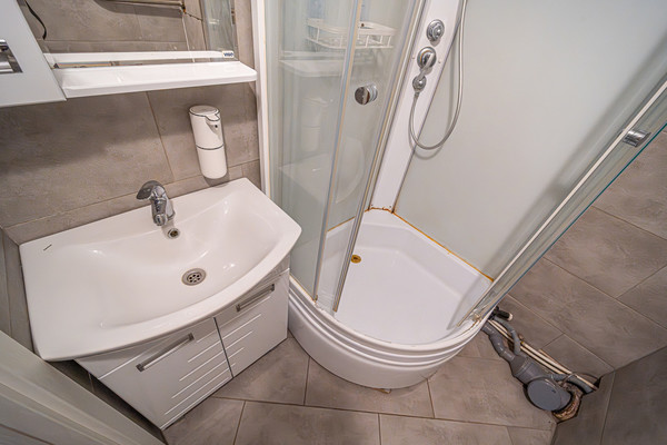 Продам трехкомнатную (3-комн.) квартиру, Якуба Коласа проезд, 3, Пермь г