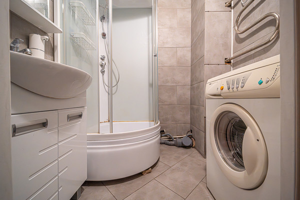 Продам трехкомнатную (3-комн.) квартиру, Якуба Коласа проезд, 3, Пермь г