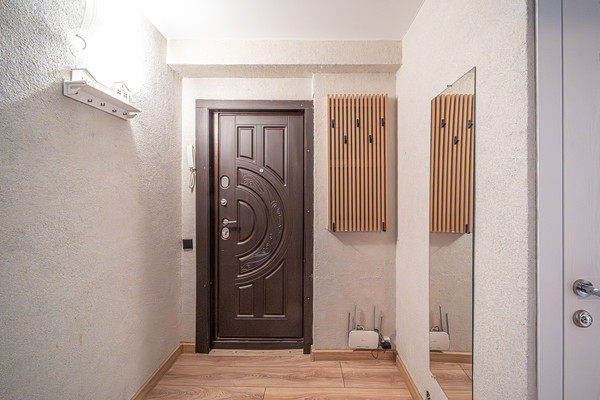 Продам трехкомнатную (3-комн.) квартиру, Якуба Коласа проезд, 3, Пермь г