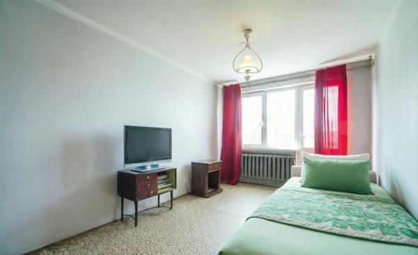 Продам трехкомнатную (3-комн.) квартиру, Батальная ул, 77, Калининград г