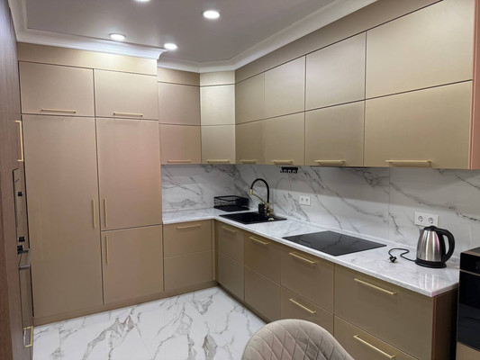 Продам трехкомнатную (3-комн.) квартиру, Алексея Козина ул, 2, Казань г