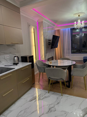 Продам трехкомнатную (3-комн.) квартиру, Алексея Козина ул, 2, Казань г