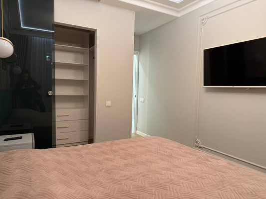 Продам трехкомнатную (3-комн.) квартиру, Алексея Козина ул, 2, Казань г