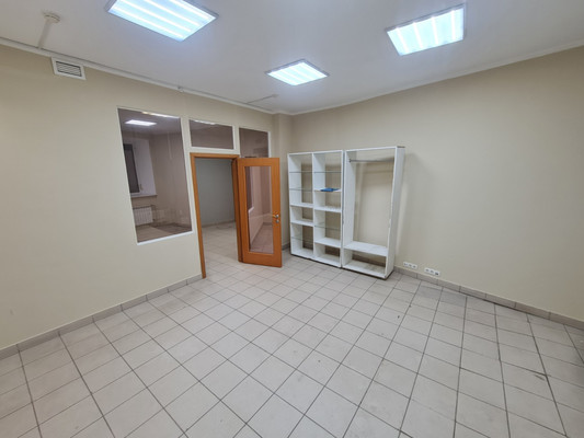 Продам многокомнатную квартиру, Лиговский пр-кт, 483, Санкт-Петербург г