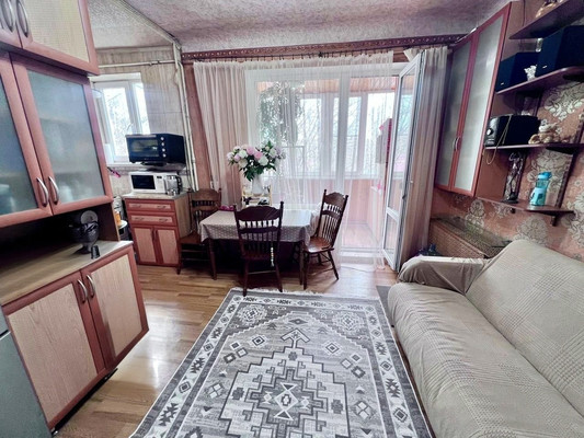 Продам трехкомнатную (3-комн.) квартиру, Металлургическая ул, 108к2, Ростов-на-Дону г